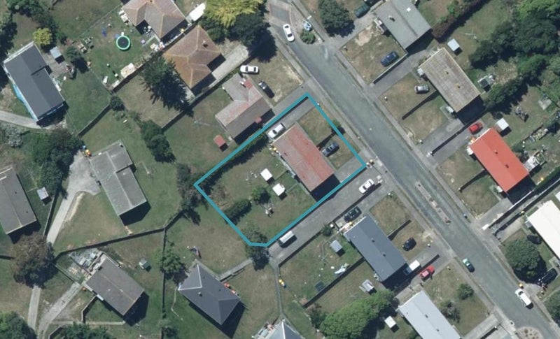 18 Kaituna Street, Waitangirua, Porirua - Carousel 1