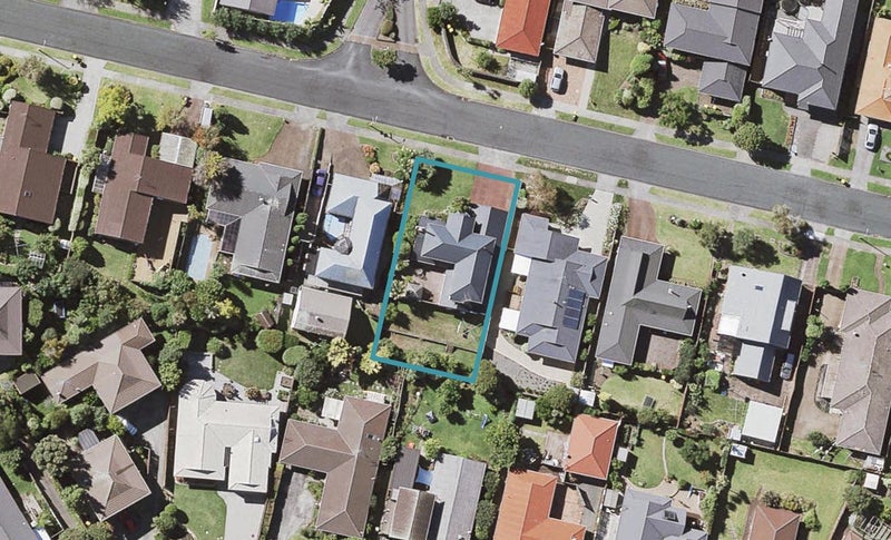 36 Cornelian Crescent, Half Moon Bay, Auckland - Carousel 1