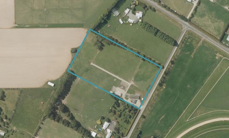 22 Raceway Lane, Charlton, Gore - Carousel 1