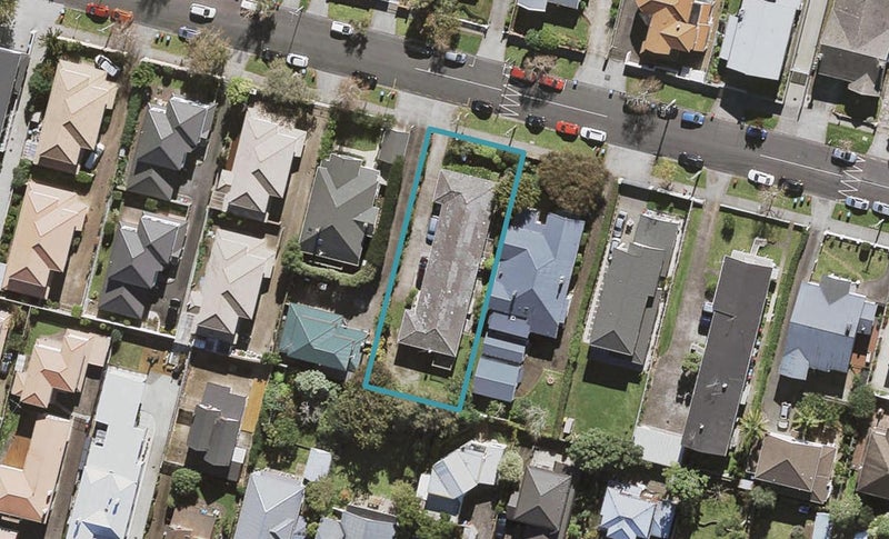 2/22 Queen Mary Avenue, Epsom, Auckland - Carousel 1