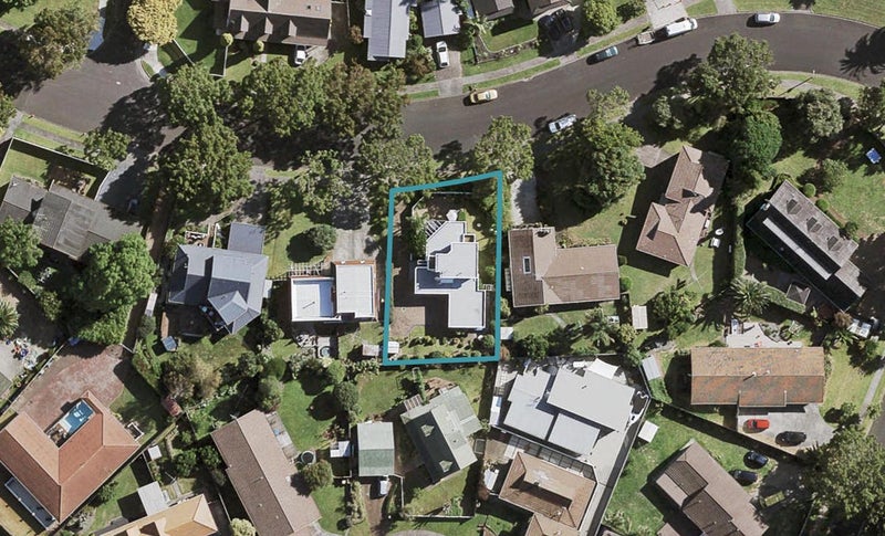 8 Emory Drive, Conifer Grove, Takanini - Carousel 1