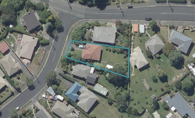 138 Centennial Avenue, Helensburgh, Dunedin - Carousel 1