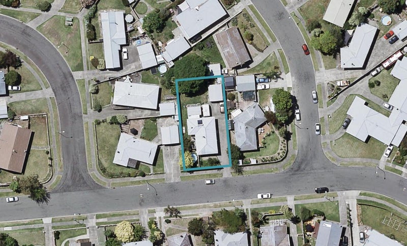 10 Lanark Crescent, Tamatea, Napier - Carousel 1