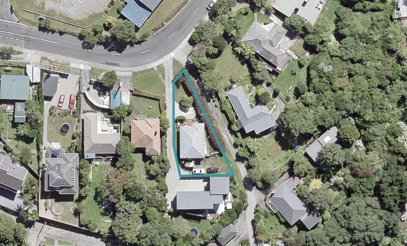 61 Poto Road, Normandale, Lower Hutt - Carousel 1