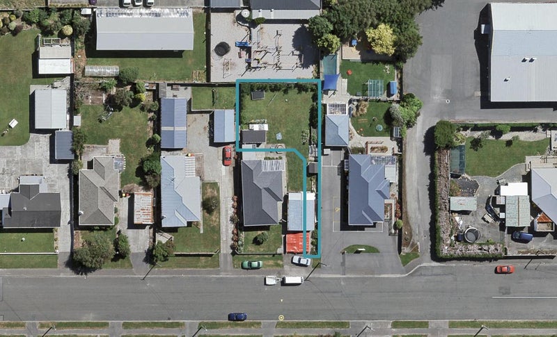 16 Renfrew Street, Waikiwi, Invercargill - Carousel 1