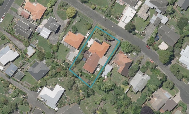 10 Dickson Crescent, Saint Johns Hill, Whanganui - Carousel 1