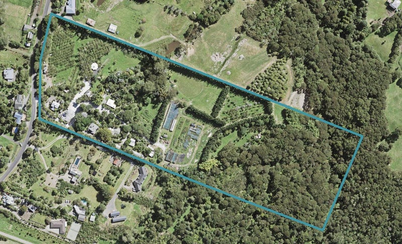 108 Parker Road, Oratia, Auckland - Carousel 1