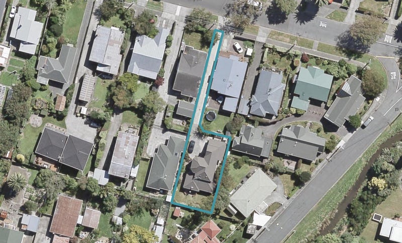 30A Norton Park Avenue, Fairfield, Lower Hutt - Carousel 1