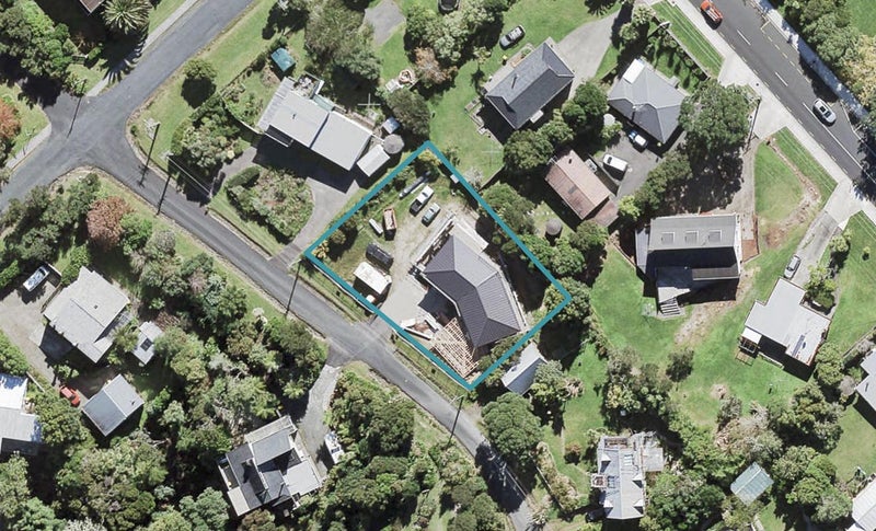 4 Austin Road, Greenhithe, Auckland - Carousel 1