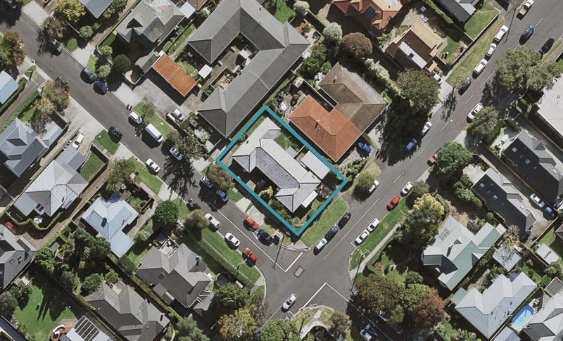 2/0 Tawera Road, Greenlane, Auckland - Carousel 1