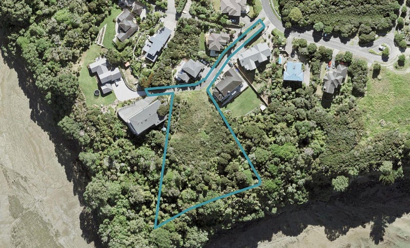 56 Beauvoir Avenue, Matakatia, Whangaparāoa - Carousel 1