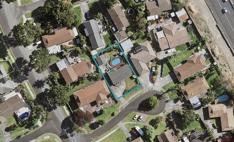 4 Palando Place, Conifer Grove, Takanini - Carousel 1