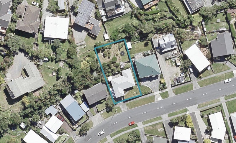 233 Dowse Drive, Maungaraki, Lower Hutt - Carousel 1