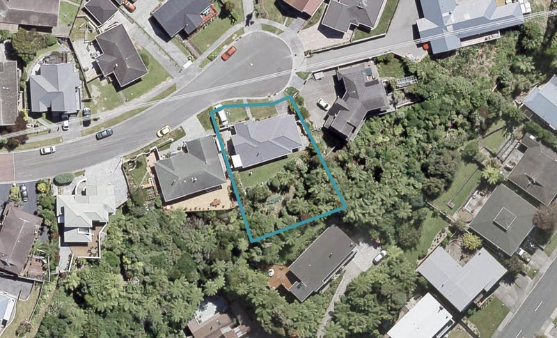 8 Opurere Grove, Tirohanga, Lower Hutt - Carousel 1
