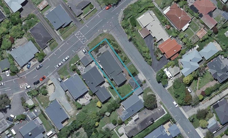 23 Agra Crescent, Khandallah, Wellington - Carousel 1
