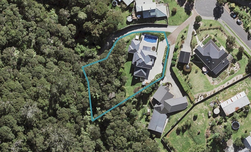 12 Eastvale Close, Greenhithe, Auckland - Carousel 1
