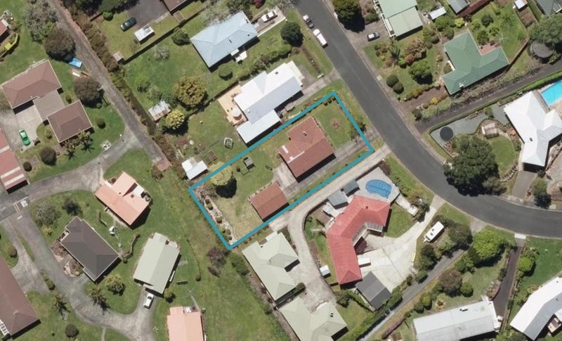 16 Kowhai Park Road, Maunu, Whangarei - Carousel 1