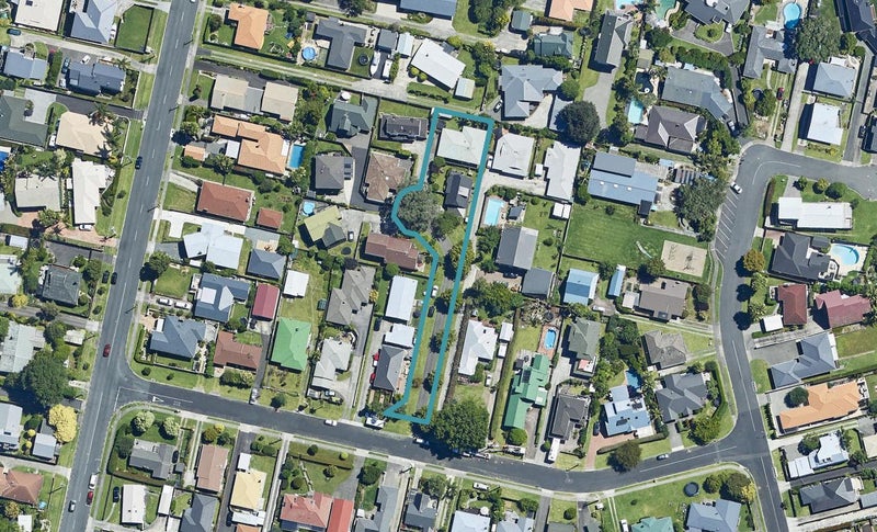 2A Hunter Way, Otumoetai, Tauranga - Carousel 1