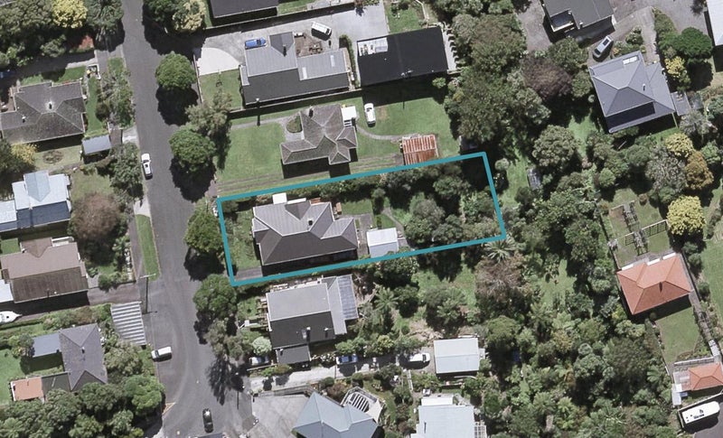 13 Peace Avenue, Moturoa, New Plymouth - Carousel 1