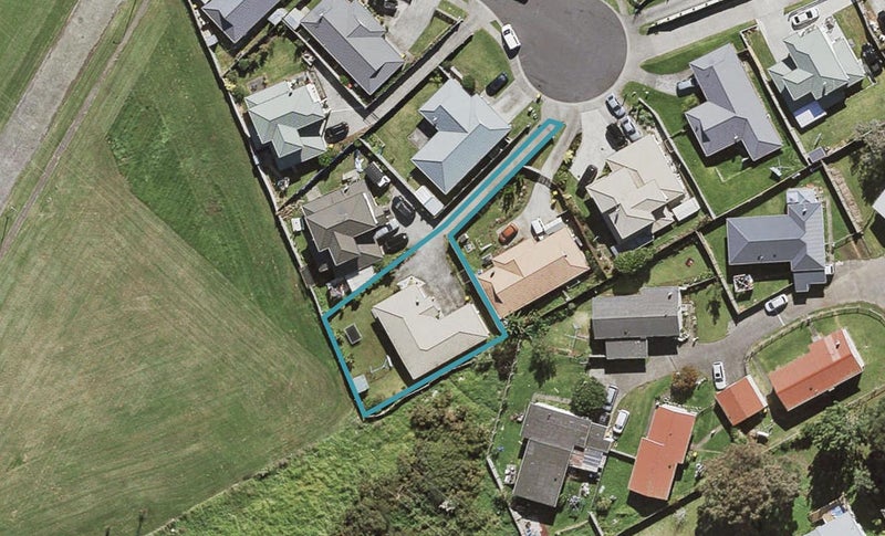 11 Grangewood Close, Favona, Auckland - Carousel 1