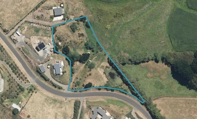 41 Strathnaver Drive, Waikawa Beach, Manakau - Carousel 1