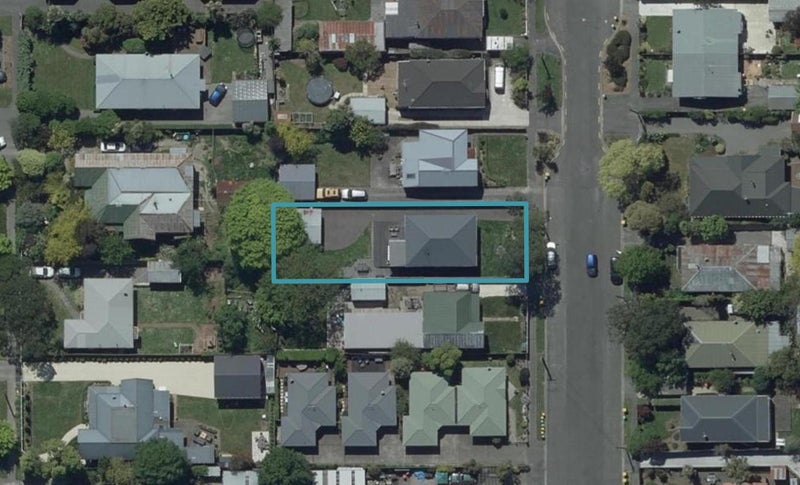 47 Cleveland Street, Edgeware, Christchurch - Carousel 1