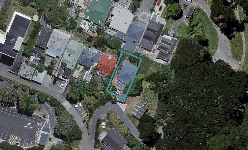 6 Austin Terrace, Mount Victoria, Wellington - Carousel 1