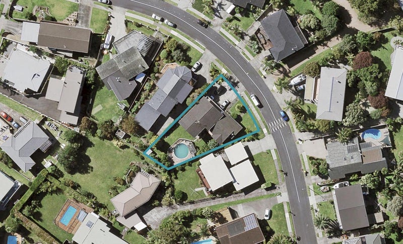24 Treeway, Sunnyhills, Auckland - Carousel 1