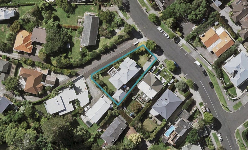 24 Waiatarua Road, Remuera, Auckland - Carousel 1