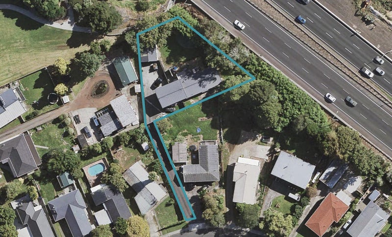 8 Lawrence Crescent, Hillpark, Auckland - Carousel 1