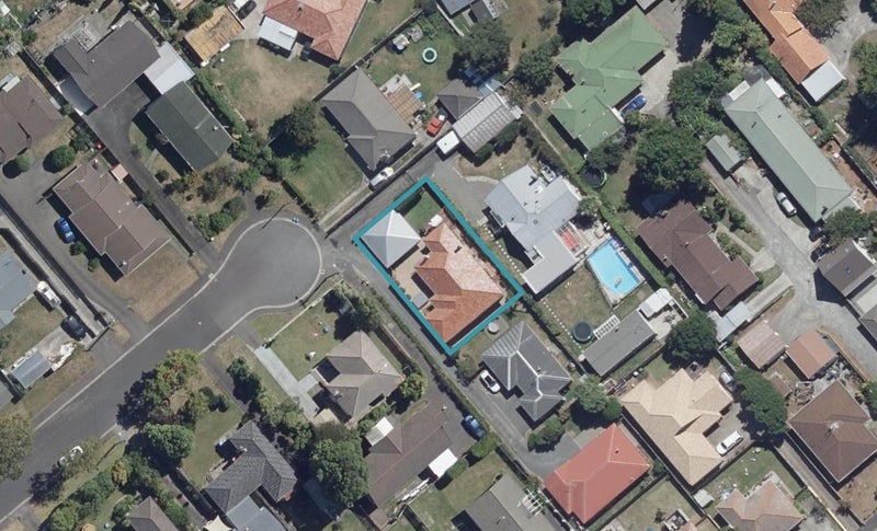 3 Bolmuir Road, Forest Lake, Hamilton - Carousel 1
