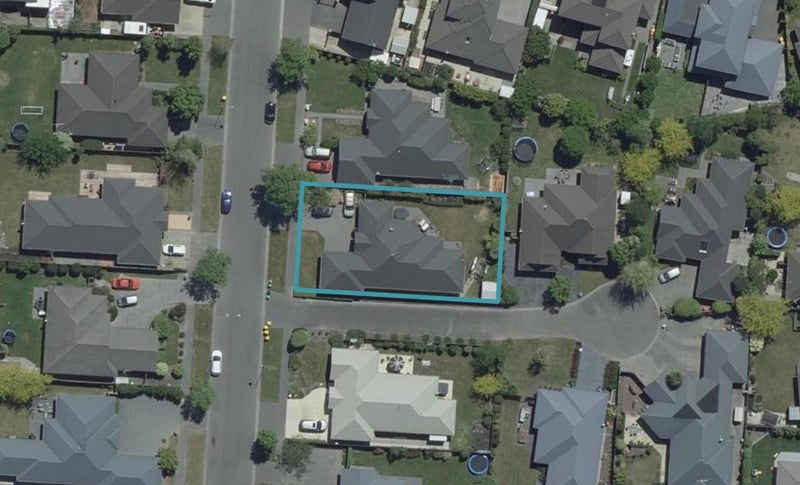 64 Coolspring Way, Redwood, Christchurch - Carousel 1