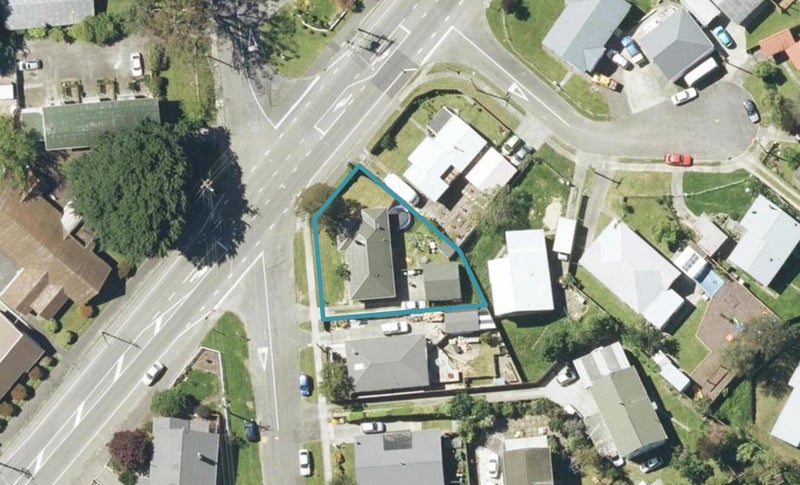 36 Devon Street, Picton - Carousel 1