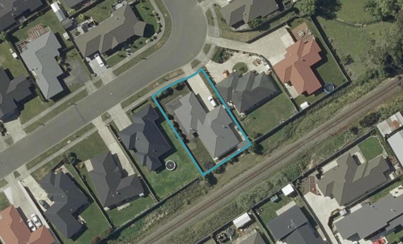 62 Geneva Terrace, Kelvin Grove, Palmerston North - Carousel 1