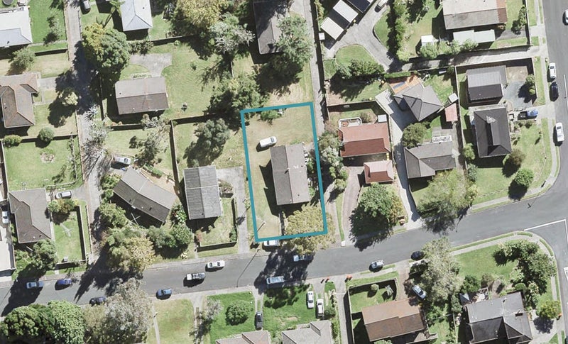 45 Nor'East Drive, Northcross, Auckland - Carousel 1