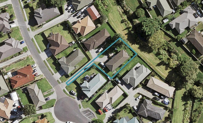 44 Castlefinn Drive, Weymouth, Auckland - Carousel 1