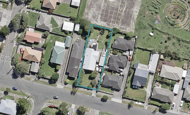 27 Porutu Street, Fairfield, Lower Hutt - Carousel 1