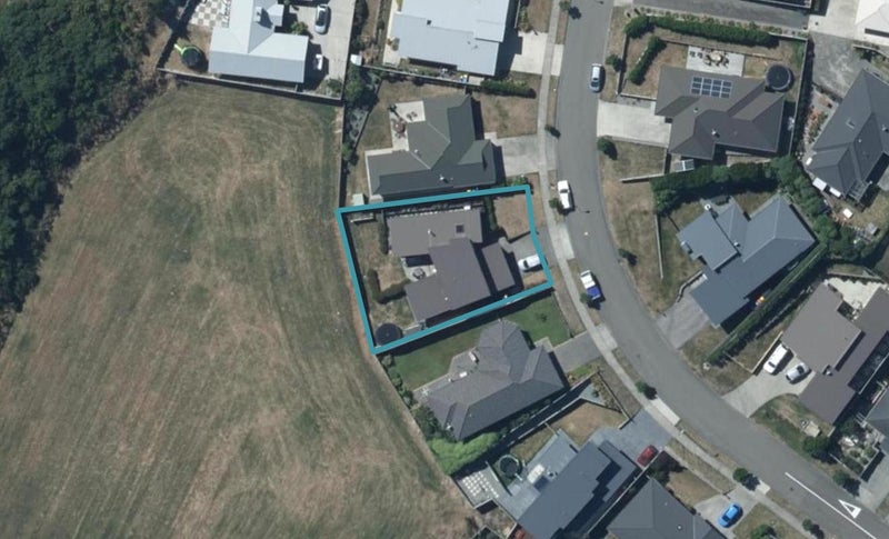 46 Kahurangi Heights, Aotea, Porirua - Carousel 1
