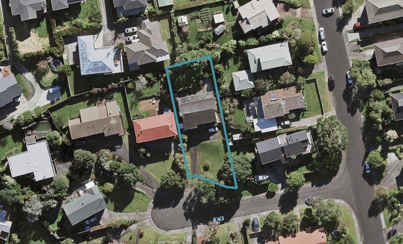 3 Busbridge Place, Hillcrest, Auckland - Carousel 1