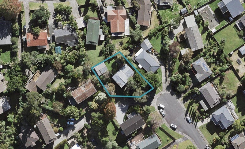17 Pavola Grove, Glenfield, Auckland - Carousel 1