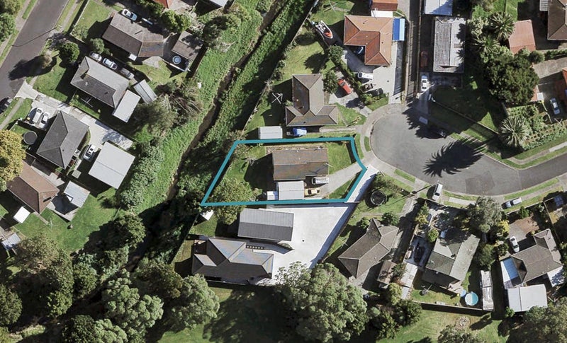 12 Kendall Court, Wattle Downs, Auckland - Carousel 1