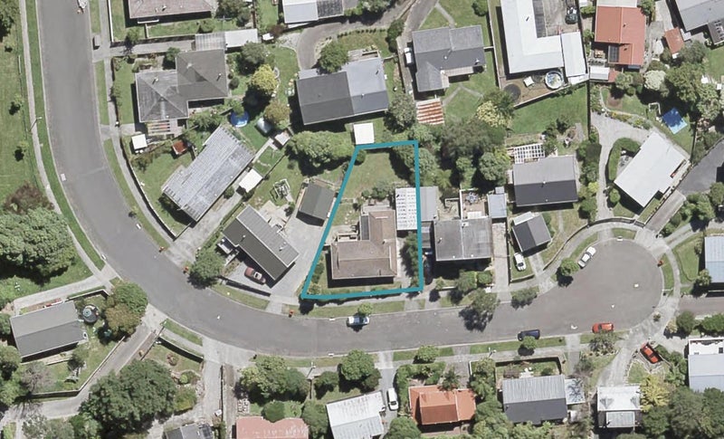 19 Amber Grove, Birchville, Upper Hutt - Carousel 1