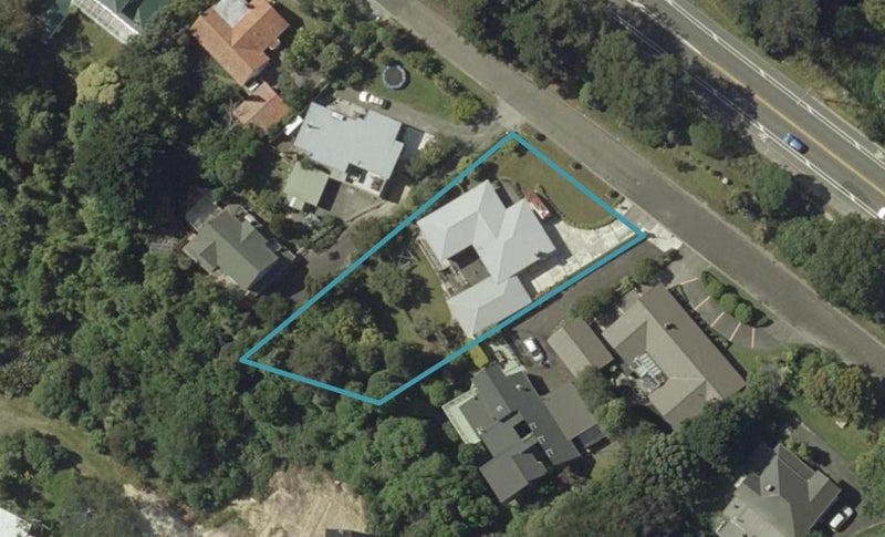 7 Williams Terrace, Fitzherbert, Palmerston North - Carousel 1