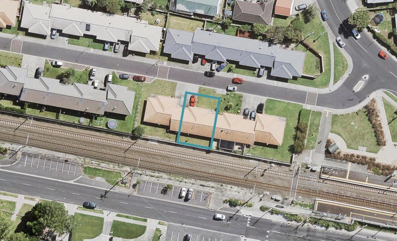 12 Carlas Way, Ranui, Auckland - Carousel 1