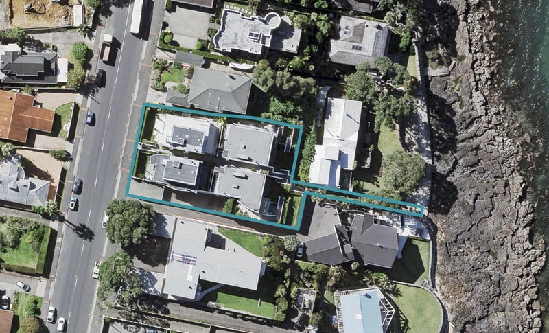 1/245 Hurstmere Road, Takapuna, Auckland - Carousel 1
