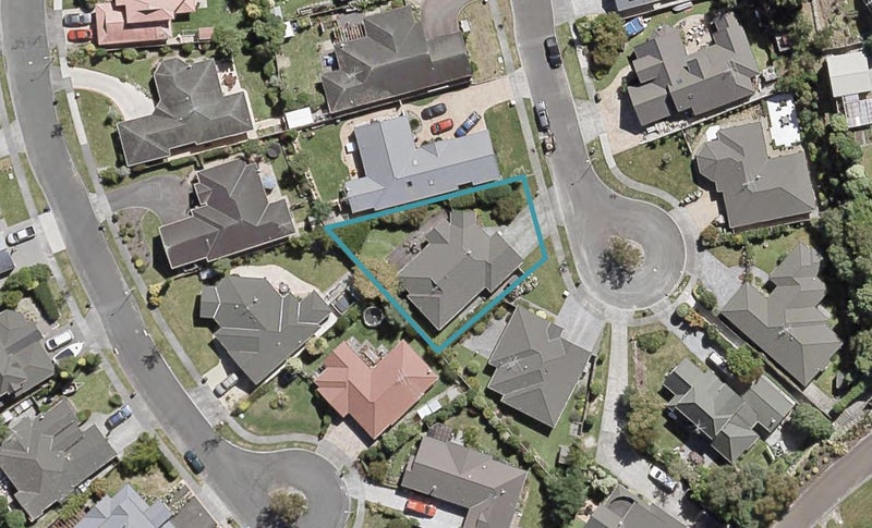 9 Morepork Close, Brown Owl, Upper Hutt - Carousel 1