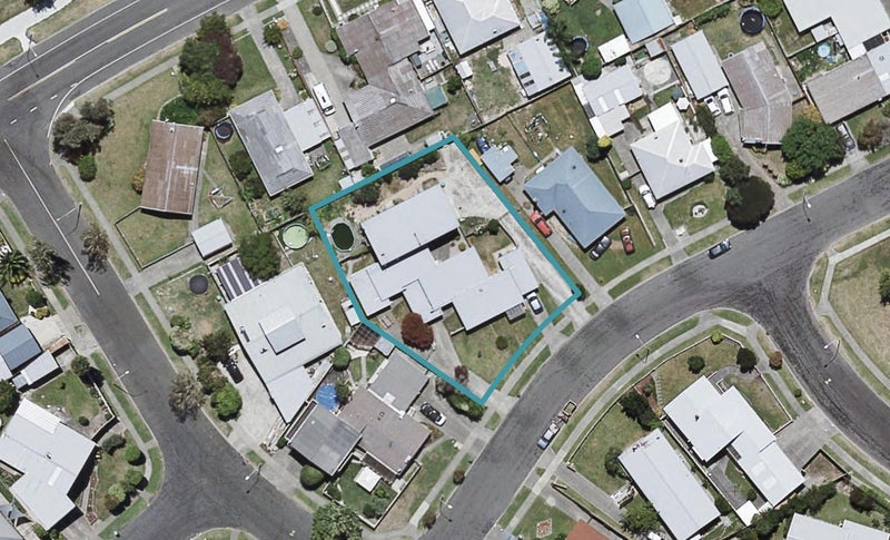 2/34 ARGYLL CRES, GREENMEADOWS, NAPIER - Carousel 1