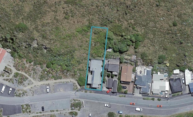 176 Owhiro Bay Parade, Owhiro Bay, Wellington - Carousel 1