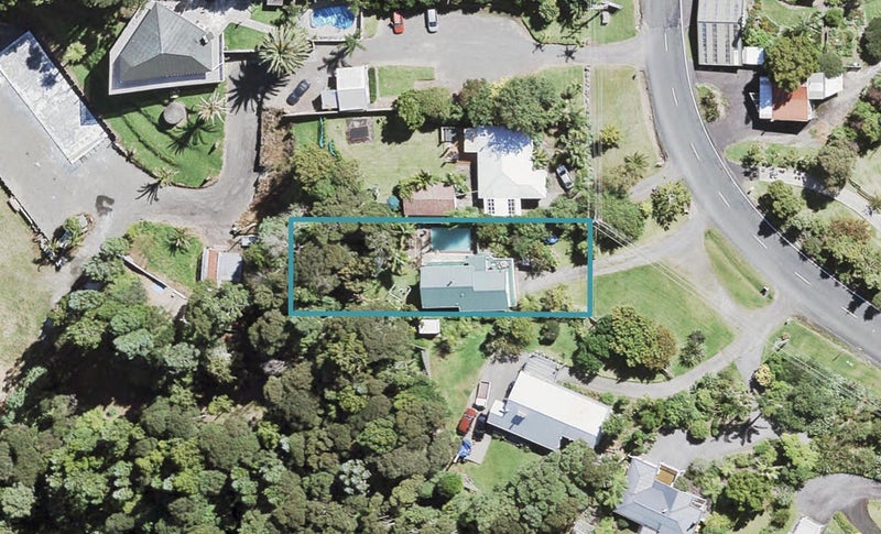 167 Parker Road, Oratia, Auckland - Carousel 1