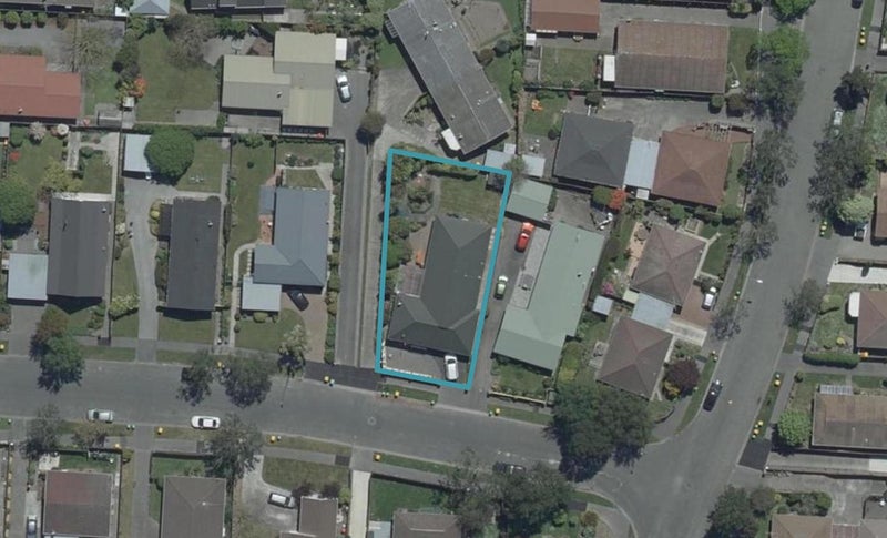 6 Chipping Lane, Redwood, Christchurch - Carousel 1